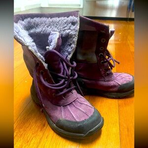 Uggs boots for kids size 13